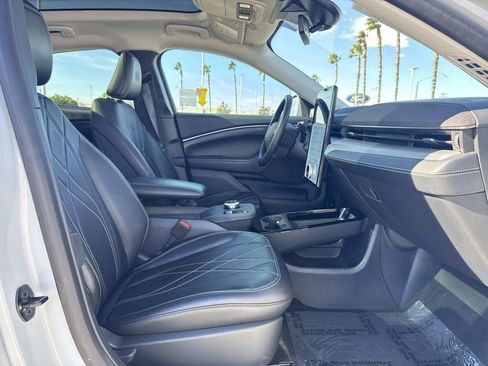Used 2022 Ford Mustang Mach-E California Route 1 image 27