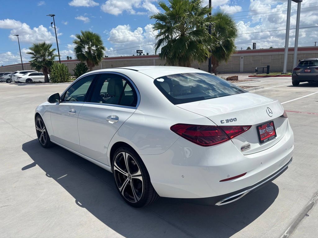 Used 2024 Mercedes-Benz C 300 Sedan image 4