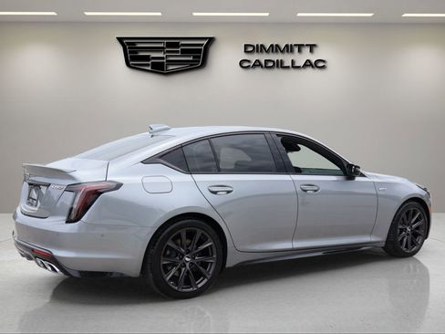 Used 2026 Cadillac CT5 V RWD image 5