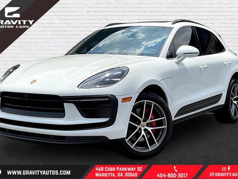Used 2022 Porsche Macan S AWD/4WD image 1