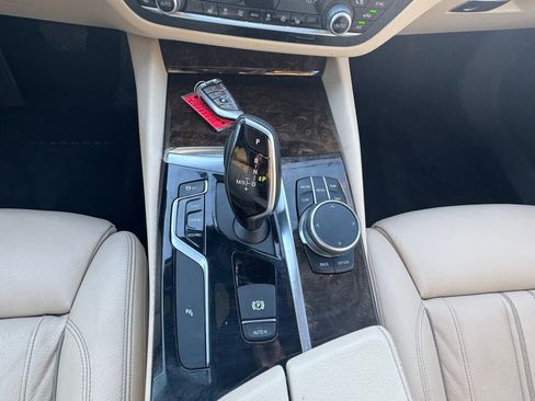 Used 2019 BMW 540i xDrive w/ Convenience Package image 21