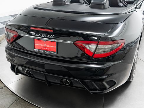 Used 2014 Maserati GranTurismo Convertible RWD image 37