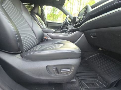 Used 2021 Toyota Highlander XSE image 21