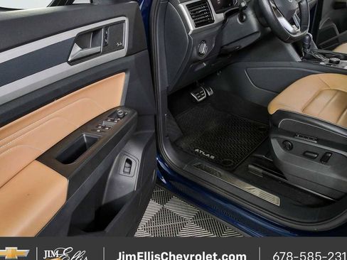 Used 2022 Volkswagen Atlas Cross Sport SEL Premium R-Line AWD/4WD image 7