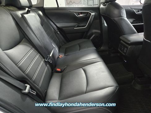 Used 2023 Toyota RAV4 XLE Premium image 14
