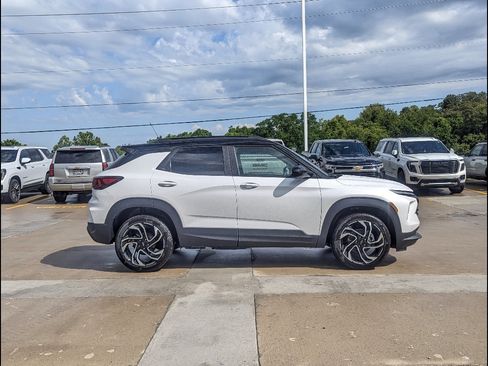 New 2026 Chevrolet TrailBlazer RS AWD/4WD image 6
