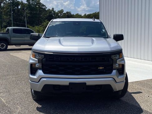 Used 2022 Chevrolet Silverado 1500 Custom AWD/4WD image 2