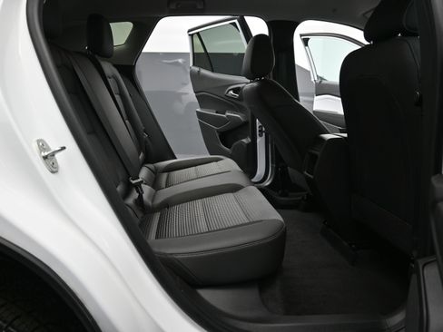 Used 2024 Chevrolet Trax LT w/ Driver Confidence Package image 25