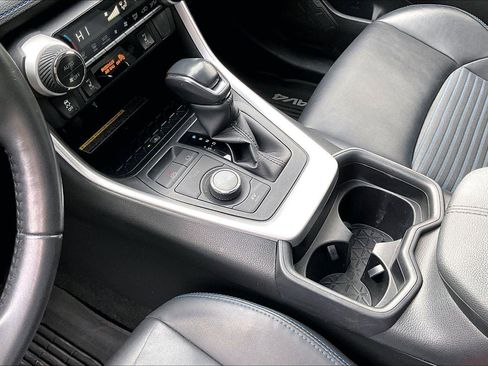 Used 2020 Toyota RAV4 XSE image 15