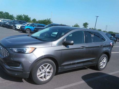 Used 2024 Ford Edge SEL AWD/4WD image 2