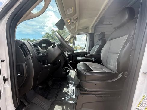 Used 2023 RAM ProMaster 2500 FWD image 11