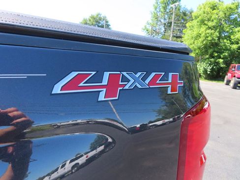 Used 2016 Chevrolet Silverado 1500 LTZ w/ Sport Package AWD/4WD image 17