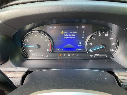 Used 2023 Ford Explorer Limited w/ Limited Technology Package AWD/4WD image 18
