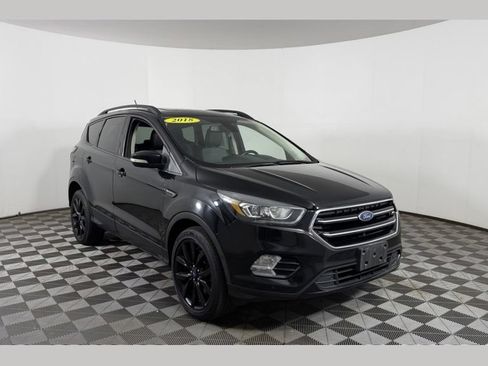 Used 2018 Ford Escape Titanium AWD/4WD image 1