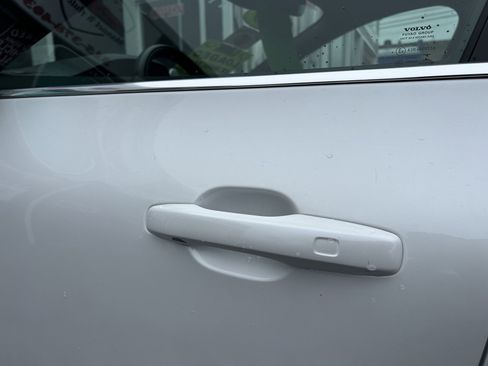 Used 2019 Volvo XC60 T6 Inscription w/ Protection Package image 10