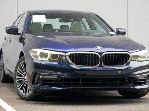 Used 2017 BMW 530i RWD image 2