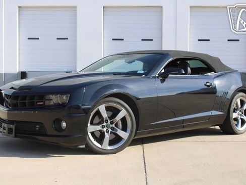 Used 2012 Chevrolet Camaro SS w/ RS Package image 2