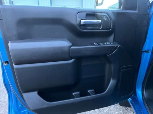 Used 2023 Chevrolet Silverado 1500 Custom image 14