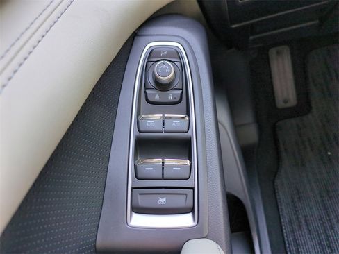 Certified 2025 Subaru Ascent Limited image 19