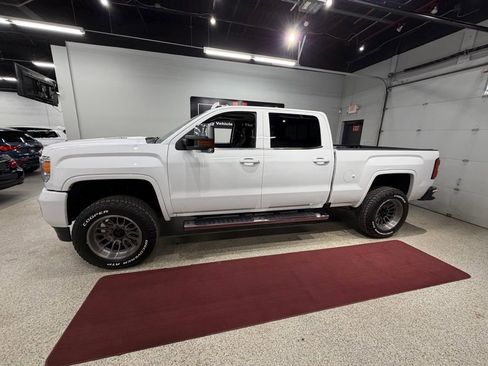 Used 2016 GMC Sierra 3500 Denali w/ Duramax Plus Package AWD/4WD image 18