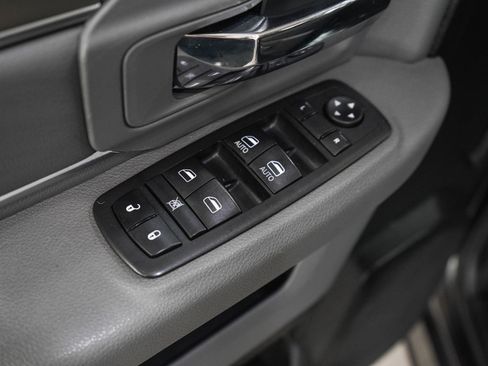 Used 2019 RAM 1500 Warlock w/ Electronics Group AWD/4WD image 19