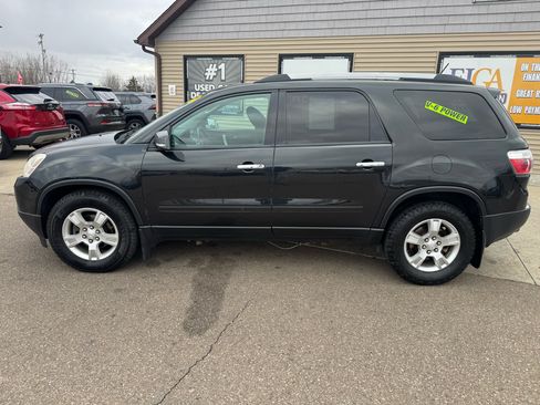 Used 2010 GMC Acadia SLE image 8