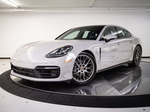 Certified 2022 Porsche Panamera 4 AWD/4WD image 1