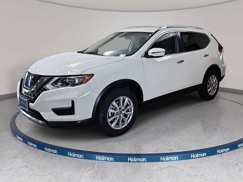 Used 2020 Nissan Rogue SV AWD/4WD image 1