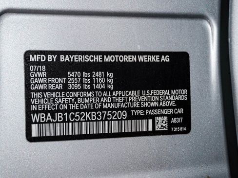 Used 2019 BMW 530e xDrive w/ Convenience Package image 30