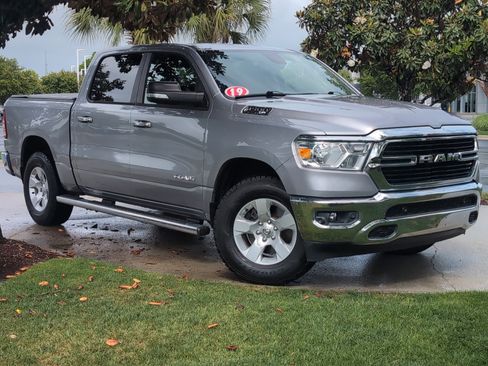 Used 2019 RAM 1500 Big Horn AWD/4WD image 2