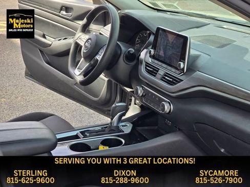 Used 2024 Nissan Altima 2.5 SV image 30