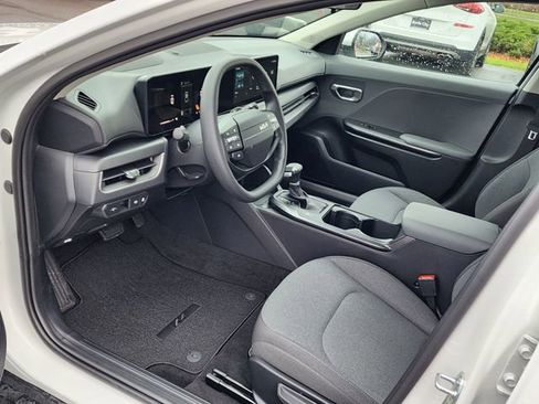 New 2026 Kia K4 FWD image 13