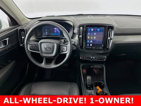 Used 2025 Volvo XC40 B5 Core image 22