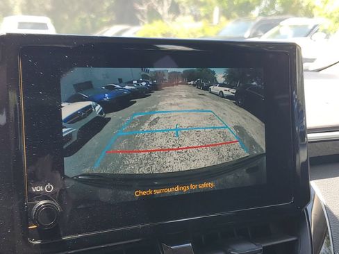 Used 2023 Toyota Corolla LE FWD image 27