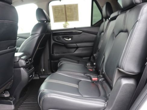 Used 2023 Honda Pilot EX-L image 11