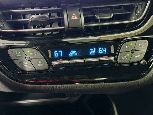 Certified 2019 Toyota C-HR XLE image 14