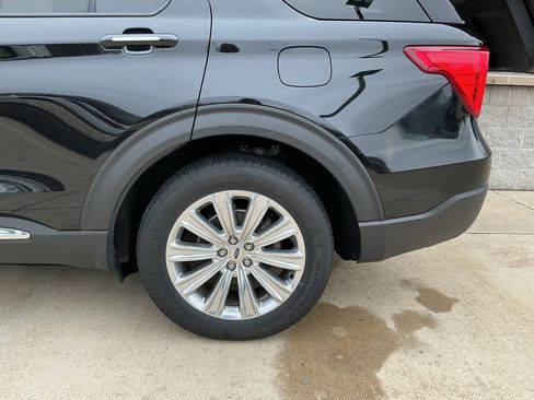 Used 2020 Ford Explorer Limited w/ Class III Trailer Tow Package image 6