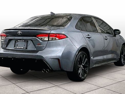 Used 2024 Toyota Corolla SE image 11