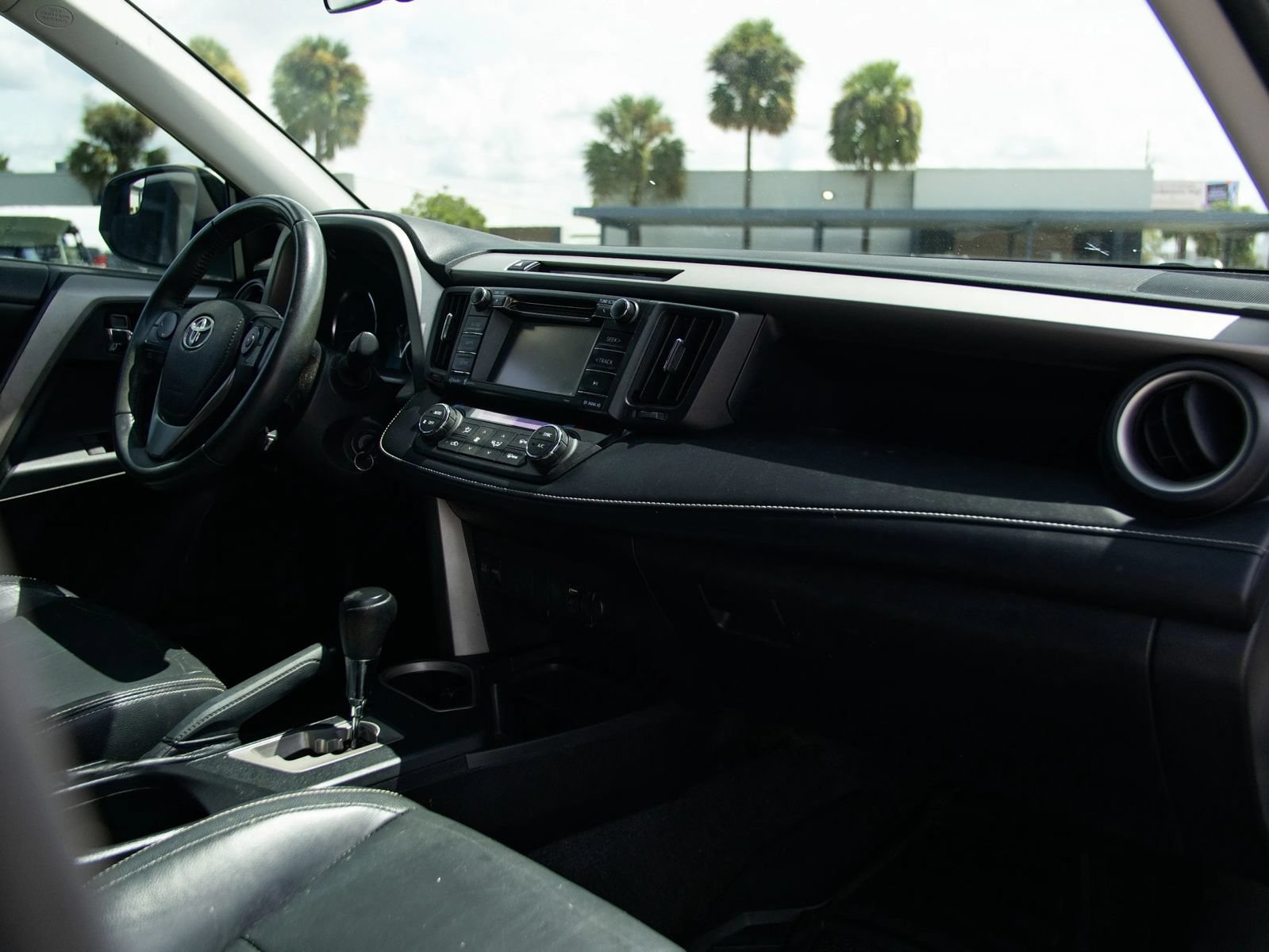 Used 2016 Toyota RAV4 XLE FWD image 19