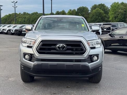 Used 2023 Toyota Tacoma SR5 RWD image 8