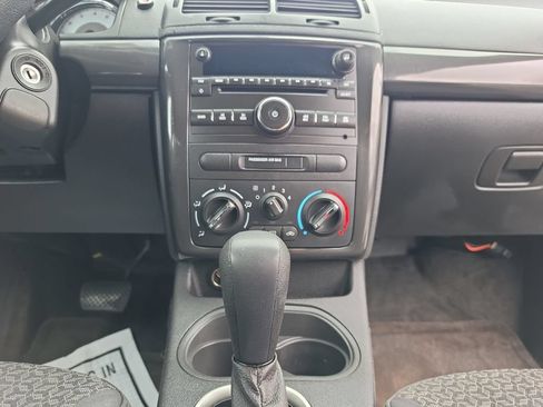 Used 2009 Pontiac G5 w/ Appearance Package FWD image 12