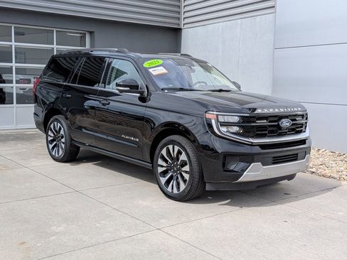 Certified 2025 Ford Expedition Platinum w/ Driver's Package AWD/4WD image 1