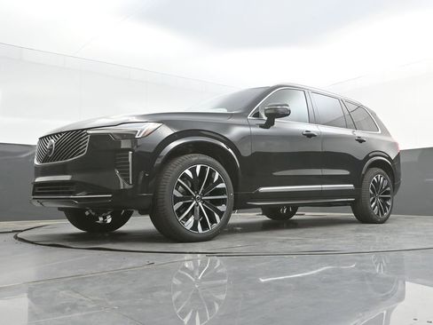 New 2026 Volvo XC90 B6 Plus AWD/4WD image 30