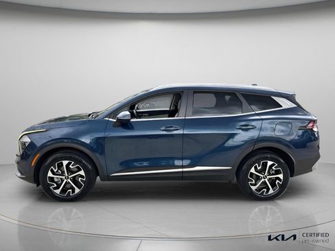 Certified 2023 Kia Sportage EX AWD/4WD image 3