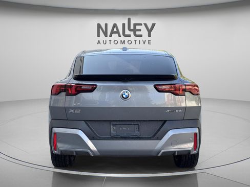Used 2025 BMW X2 xDrive28i image 3