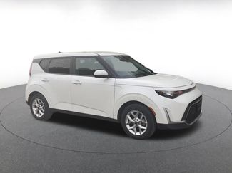 Used 2025 Kia Soul LX w/ LX Technology Package FWD video 2