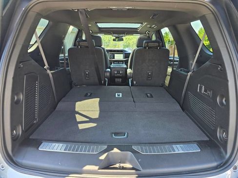 Used 2023 GMC Yukon Denali AWD/4WD image 26