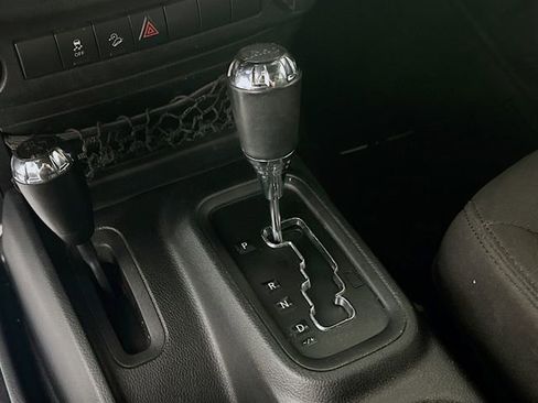 Used 2016 Jeep Wrangler Unlimited Sport image 15