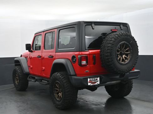 Used 2024 Jeep Wrangler Sport S image 4