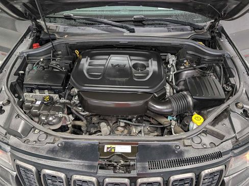 Used 2019 Jeep Grand Cherokee Trailhawk image 14